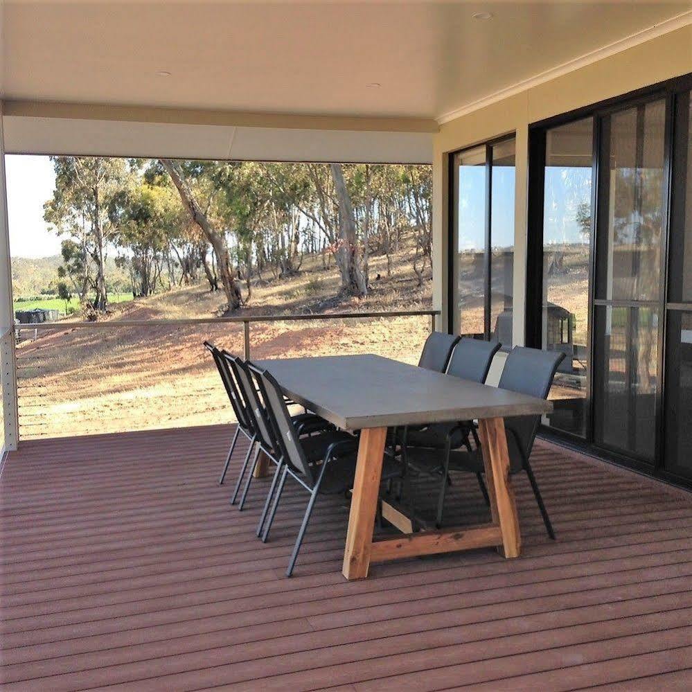 Neagles Retreat Villas Clare Bagian luar foto